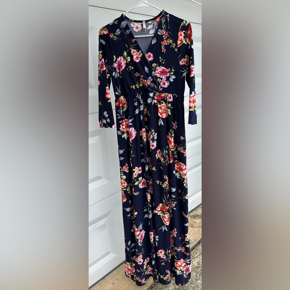 Women's Wraped Ruched Maternity Dress